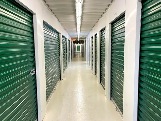Access Storage - Self Storage - 3030 Marentette Ave. Windsor, On - Photo 4