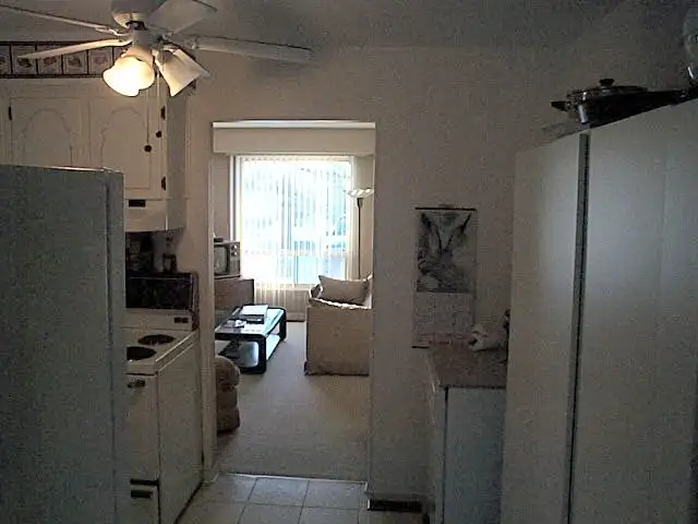 SHARE PICKERING HOUSE - AVAILABLE NOW - Photo 5