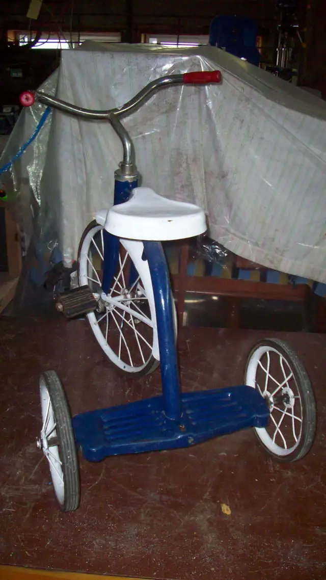 TRICYCLE ANCIEN - Photo 4
