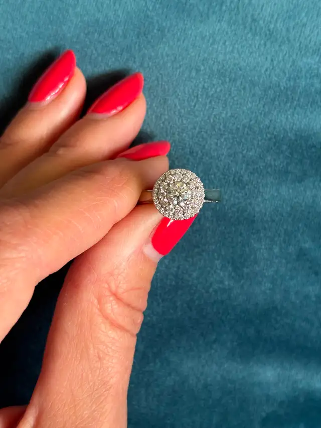 Noam Carver Engagement ring and wedding band - Photo 7