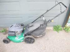 21'WEED EATER PUSH LAWN MOWER WITH REAR BAGGER 173CC ENGINE