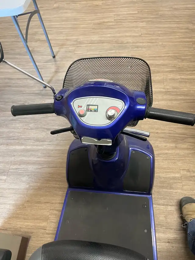 C.T.M Mobility Scooter "Parts Only" No Key - Photo 2