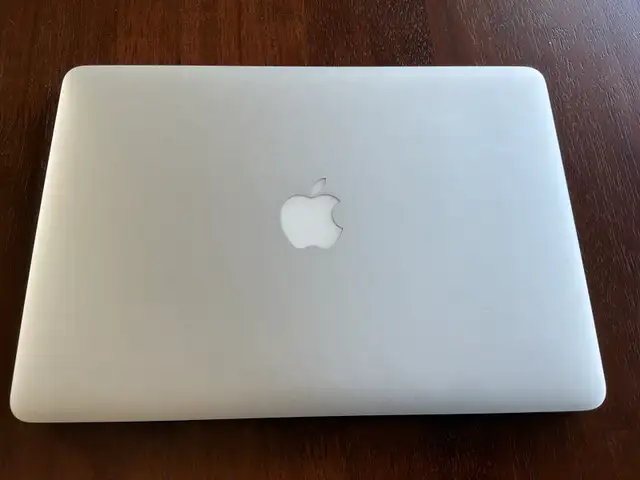MacBook Air 13inch - Photo 4