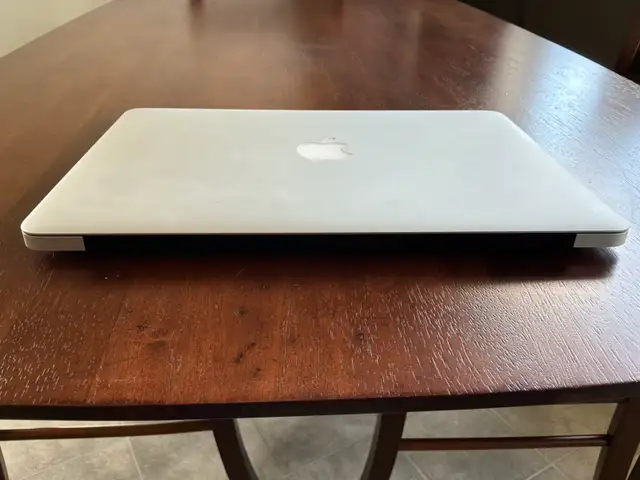 MacBook Air 13inch - Photo 8