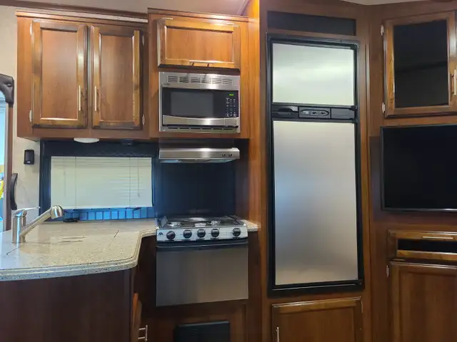 Jayco Eagle Fifth Wheel - Photo 5
