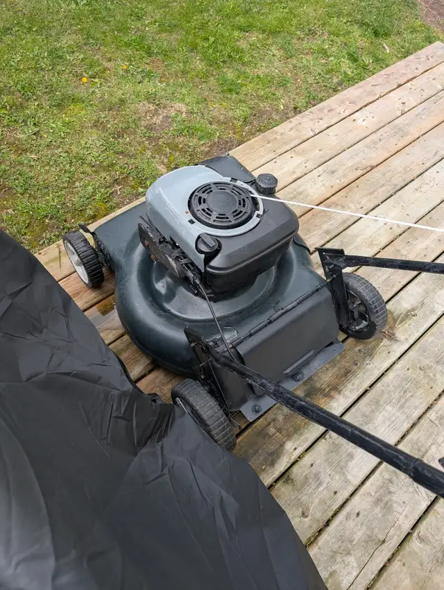 Murray 22" Lawnmower For Sale - Photo 4