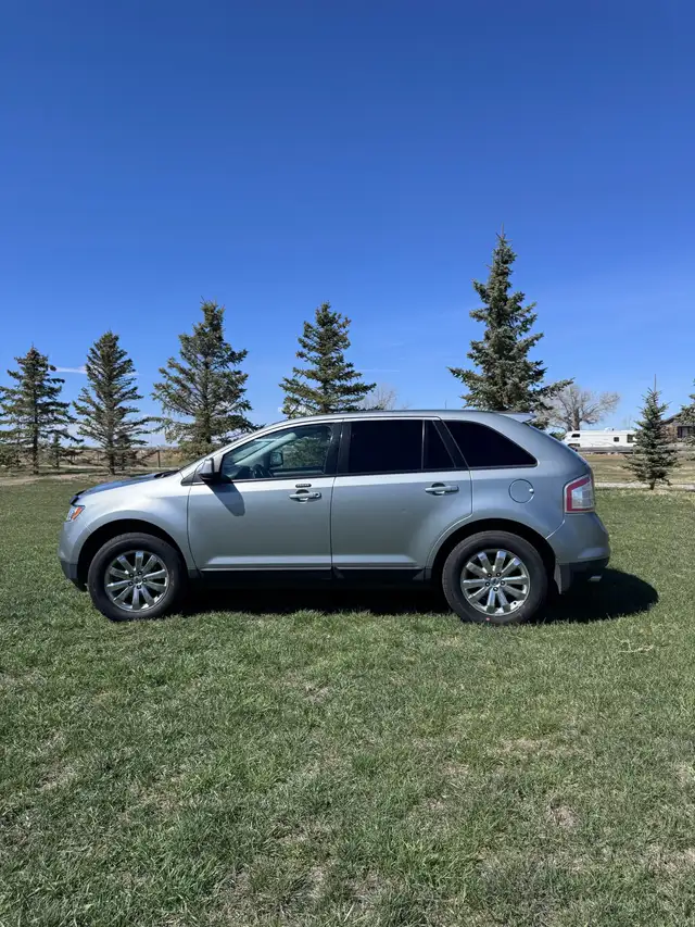 2007 Ford Edge AWD fully loaded - Photo 2