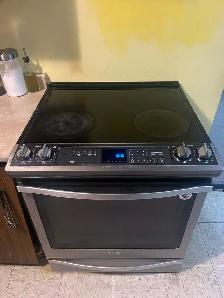 Glass top electric stove