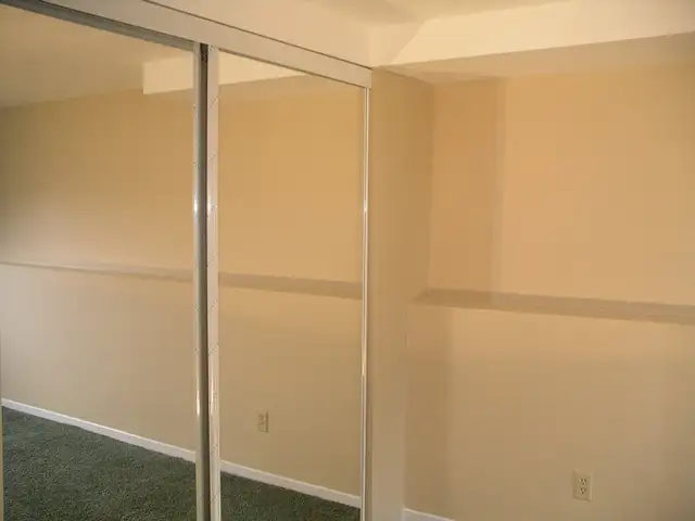 2BDRM/1BA basement with 2 parking - Photo 4