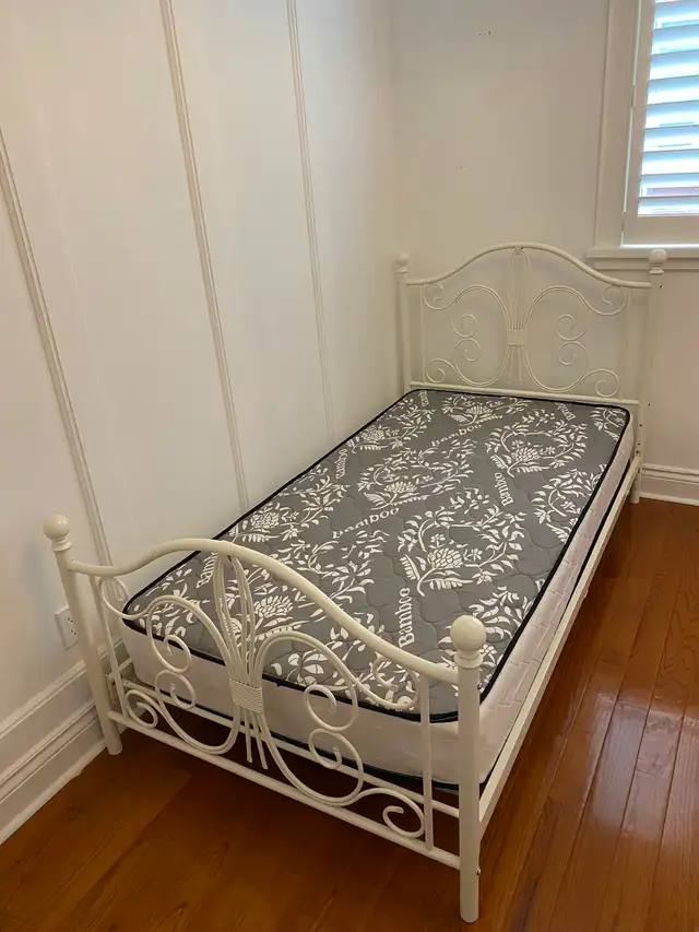 Twin head board
