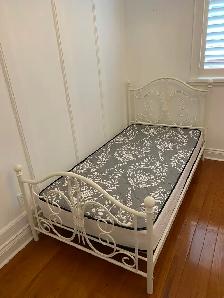 Twin head board