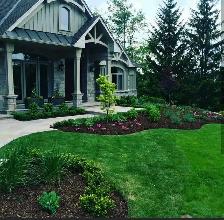 HIRING NOW - EXPERIENCED LAWN CARE TEAM MEMBERS - HAMILTON AREA - Photo 6