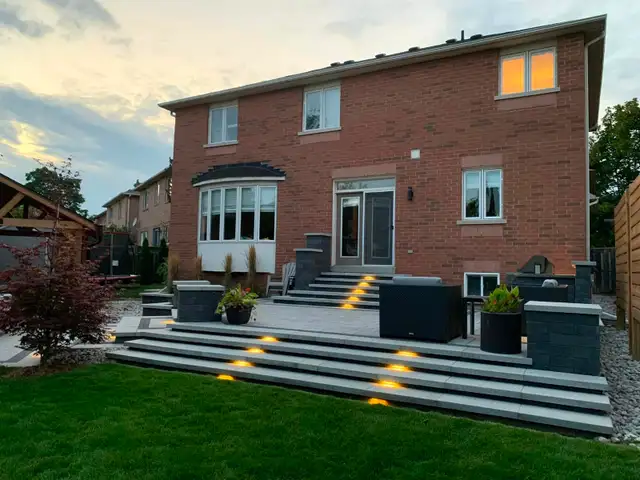 HIRING NOW - EXPERIENCED LAWN CARE TEAM MEMBERS - HAMILTON AREA - Photo 7