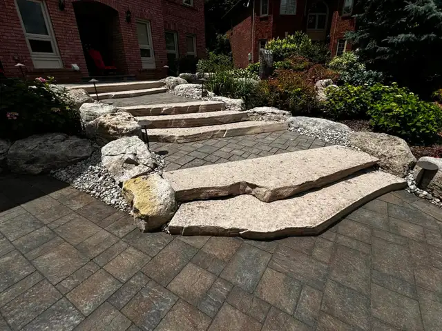 HIRING NOW - EXPERIENCED LAWN CARE TEAM MEMBERS - HAMILTON AREA - Photo 9