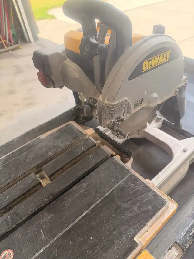 Dewalt Tile Cutter - Photo 2