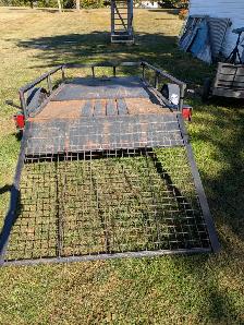 Trailer with drop down ramp - Photo 5