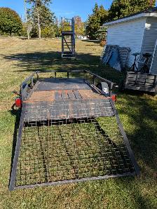 Trailer with drop down ramp - Photo 6