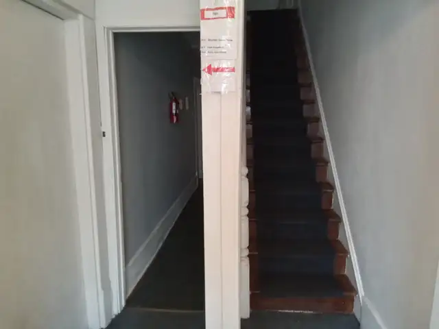 700$ Très belle grande chambre tout inclus. - Photo 6