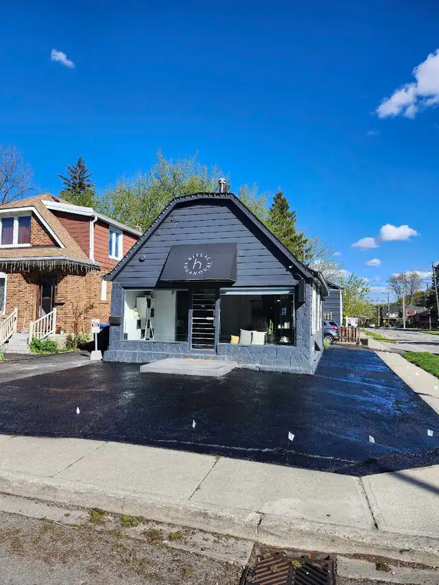 Asphalt Driveway Sealing - Oil Based