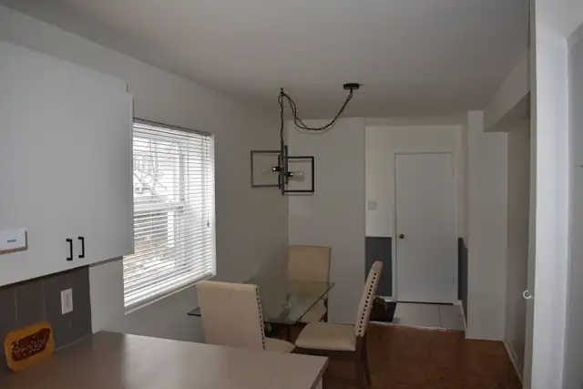 4 1/2  st-huber 1.597$ garage stationement,cabanon 1er juillet - Photo 2