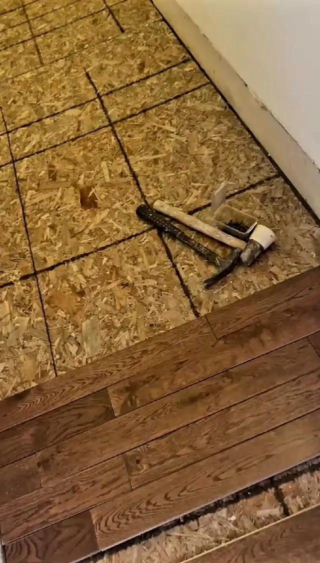 Wooden floor- Honest Pricing Guaranteed - Photo 2