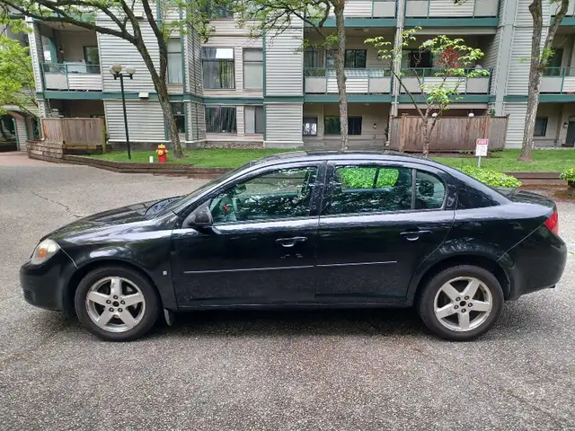 2009 Chevrolet Cobalt LT Low  171,000 Kms Cheap On Gas - Photo 3
