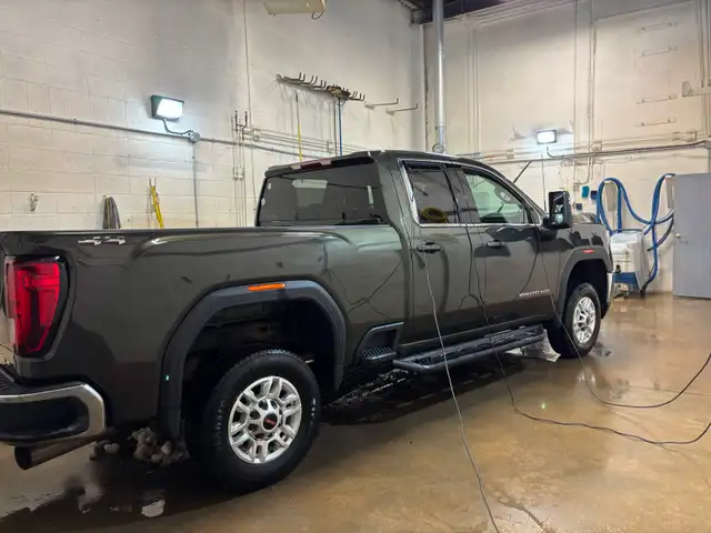 2022 Diesel GMC Sierra 2500 SLE - 65K - Photo 2