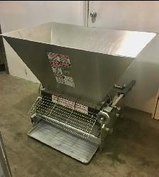 Hinds Bock Muffin and Cake Depositor