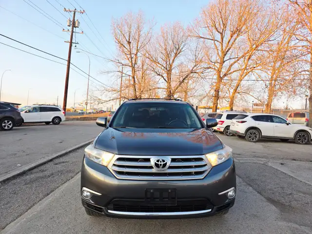 2013 Toyota Highlander One Owner Backup Camera Leather Heated Se - Photo 2