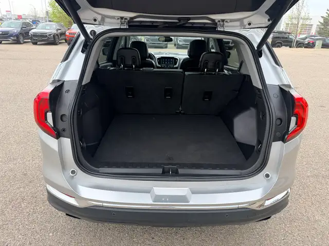 2020 GMC Terrain SLT 2.0L AWD - Photo 17