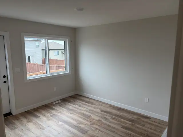 Brand New - 3 Bedroom, 2 Baths, with Garage - Photo 3