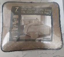 BRAND NEW (Never open box) 7-Piece Comforter Set