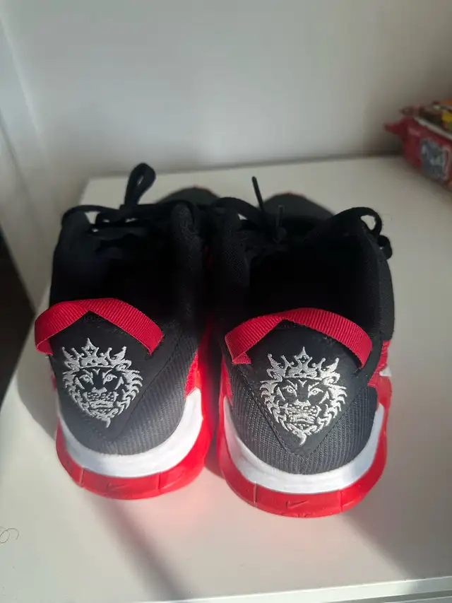 nike shoes - Photo 2