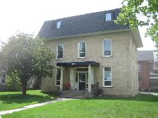 All Inclusive 1 Bedroom, Close to Downtown, June 1st