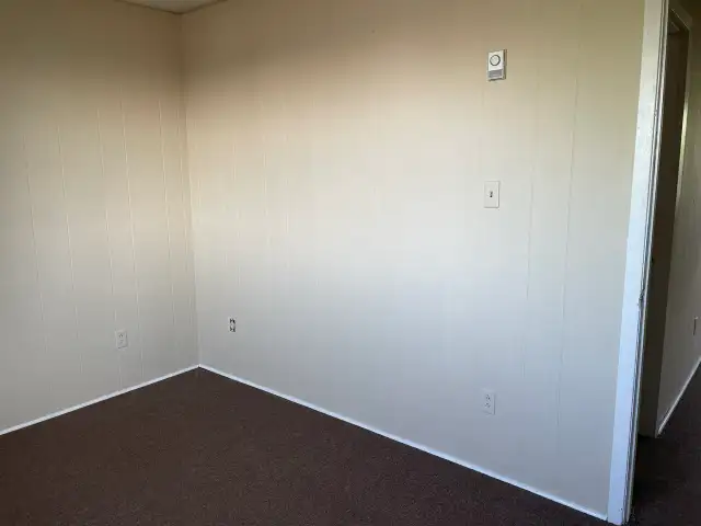 All Inclusive 1 Bedroom, Close to Downtown, June 1st - Photo 5