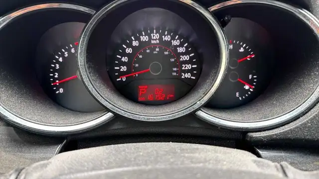 For Sale: 2012 KIA Sorento – 140,000 KM - Photo 3