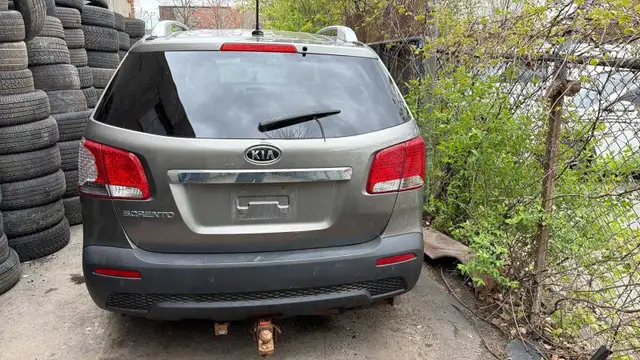 For Sale: 2012 KIA Sorento – 140,000 KM - Photo 4