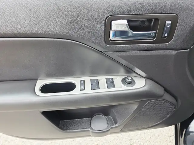2010 Ford Fusion SEL Leather Power Seats No Accidental Claims - Photo 14