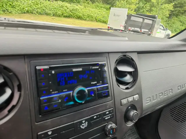 2012 Ford F 350 XL - Photo 10