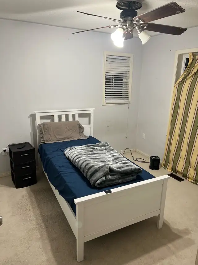 Roommate Pvt Room Upstairs in House $650 - Photo 6