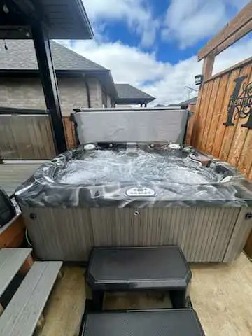 hot tub deap cleaning services
