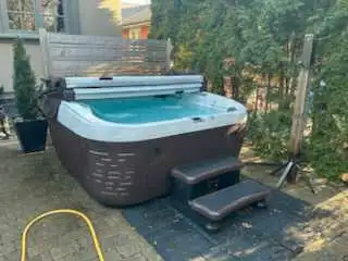 hot tub deap cleaning service - Photo 2