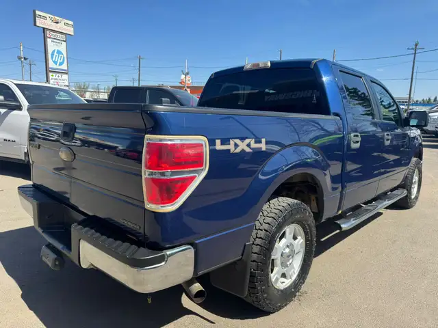2011 FORD F-150 CREW XLT 5.0L 4X4 / ACCIDENT FREE - ONE OWNER - Photo 4