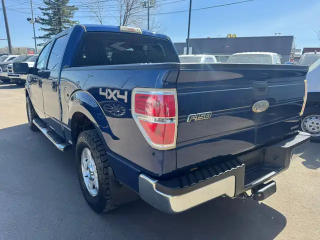 2011 FORD F-150 CREW XLT 5.0L 4X4 / ACCIDENT FREE - ONE OWNER - Photo 6