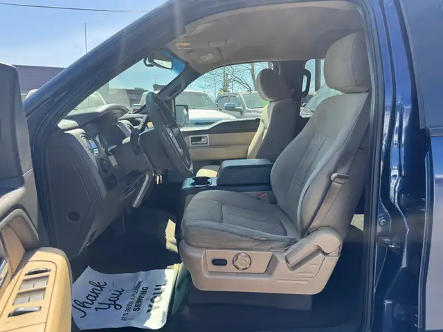 2011 FORD F-150 CREW XLT 5.0L 4X4 / ACCIDENT FREE - ONE OWNER - Photo 8