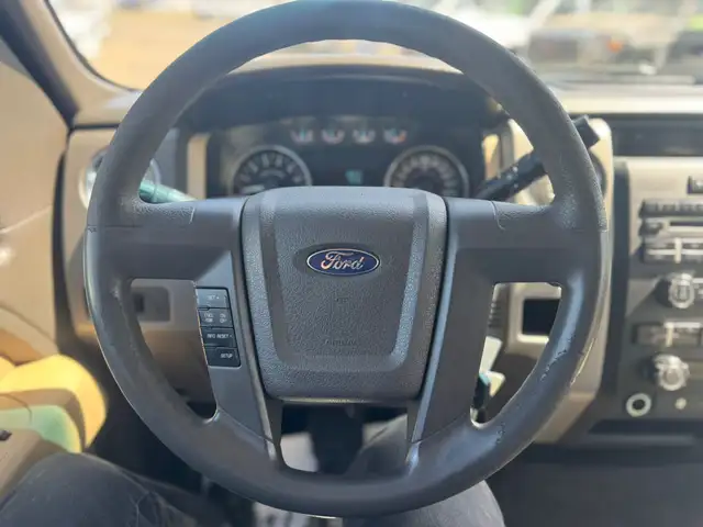 2011 FORD F-150 CREW XLT 5.0L 4X4 / ACCIDENT FREE - ONE OWNER - Photo 12