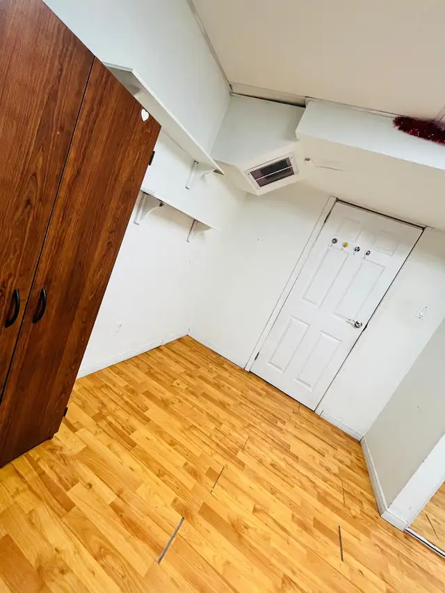 Room available for girls - Photo 4