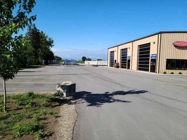 2000 sq. ft. Commercial Unit for Lease - Photo 5