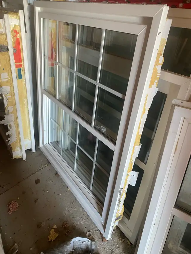 vinyl windows and steel doors - Photo 2