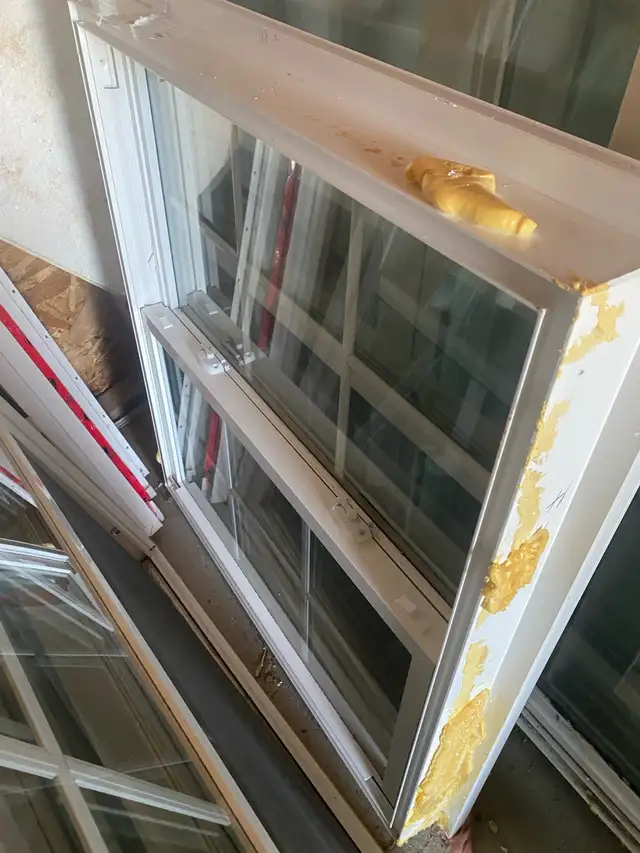 vinyl windows and steel doors - Photo 4